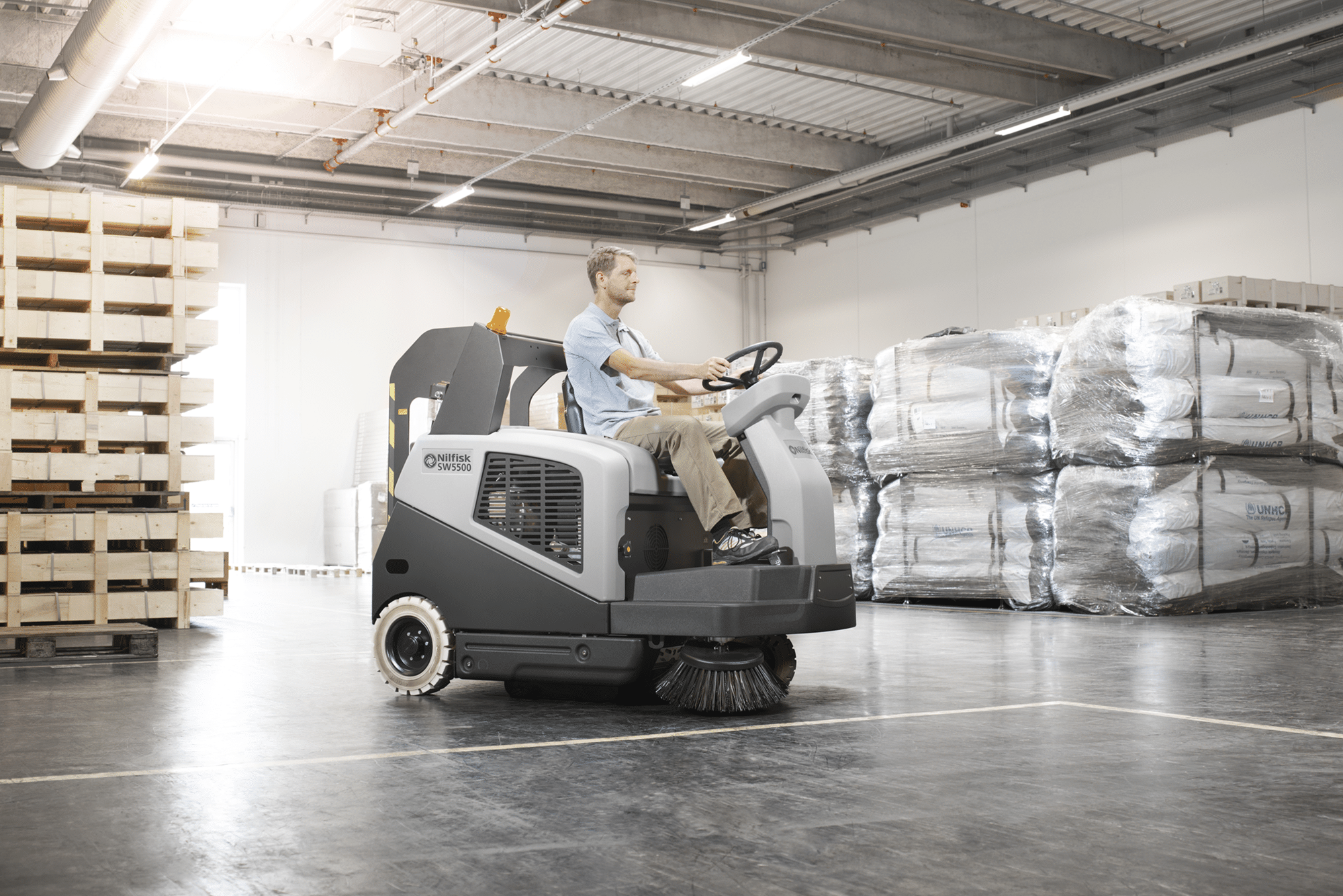 nilfisk sw5500 rider sweeper warehouse application