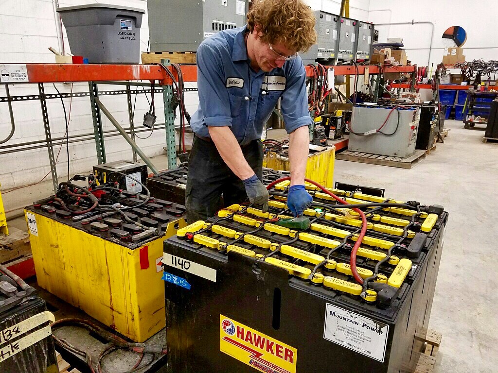 tech charging industrial batteries